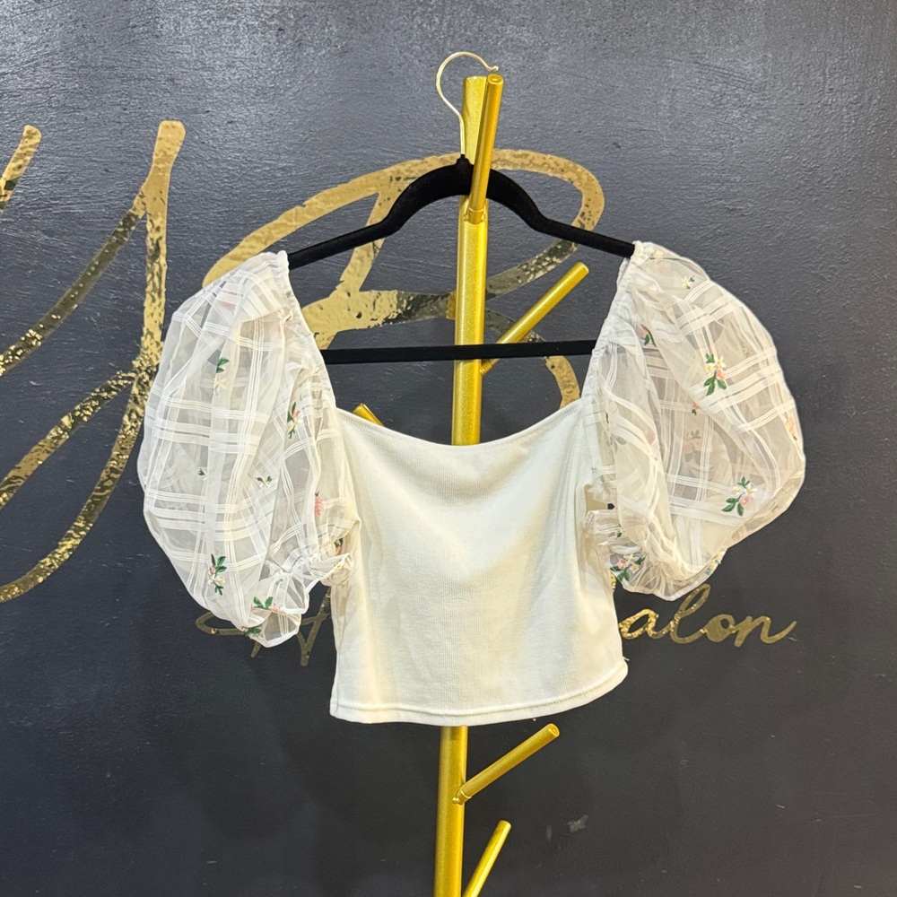 Elegant White Puff Sleeve Top